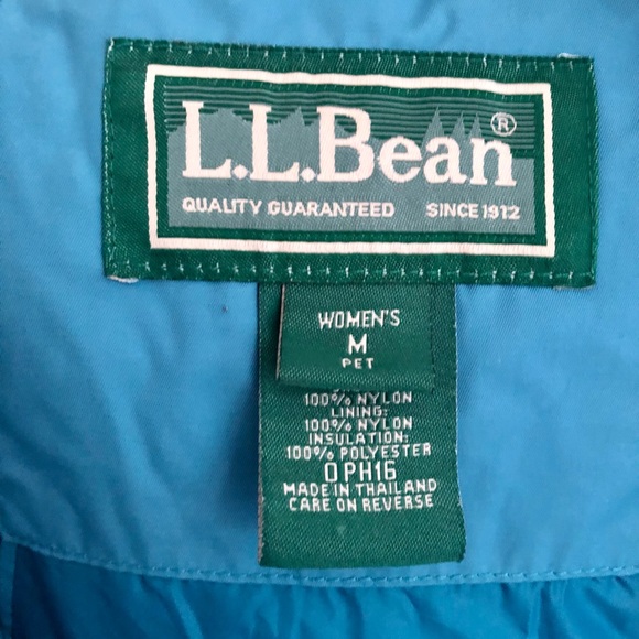 LL Bean Women’s Winter Jacket - Picture 8 of 8